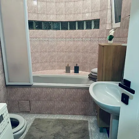 公寓 Gianni's 塞拉耶佛